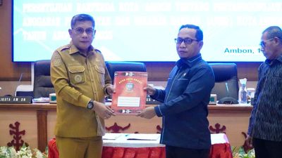 Pemkot dan DPRD Ambon Sepakati Ranperda Pertanggungjawaban APBD 2025
