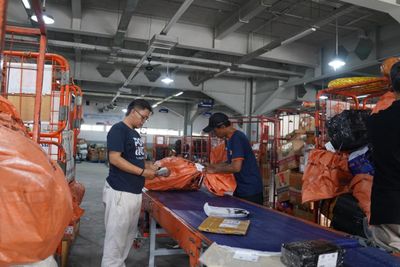 Lonjakan Flash Sale 7.7 Dorong Volume Kiriman Pos Indonesia Tembus 165 Ton per Hari