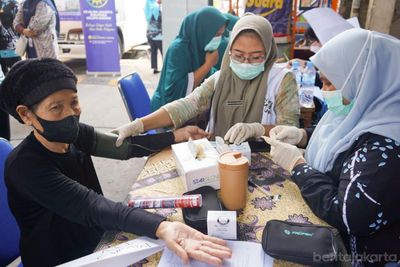 Ratusan Warga Kalibaru Padati Program Jemput Bola Skrining TB Gratis dari Sudinkes Jakarta Utara