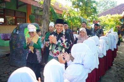 Wali Kota Probolinggo Tinjau MPLS 2026, Tekankan Sekolah Ramah, Aman, dan Bebas Bullying