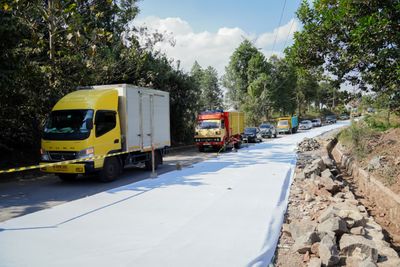 Jalan Gunung Sugih-Kota Gajah Dibangun dengan Beton Rigid