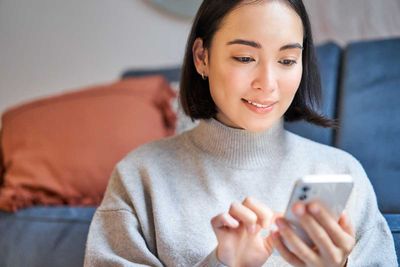 140+ Singkatan Bahasa Inggris dalam Chatting 2026: Arti dan Cara Pakainya