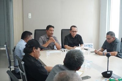 10 Paket Jalan Kabupaten Mulai Dikerjakan, Wabup Aceh Besar Ingatkan Kontraktor Jaga Mutu