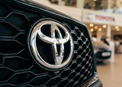 Bos Toyota Ingin Produsen Mobil Jepang Bersatu Kalahkan China, Bukan Perang Harga