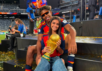 Momen Lamine Yamal Rayakan Gelar Juara Piala Dunia 2026 Bersama Kekasih