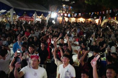 Ribuan Warga Padati Balai Kota Banda Aceh, Nobar Final Piala Dunia 2026 Dongkrak UMKM