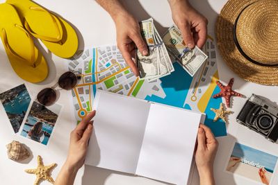 Mau Liburan tapi Takut Boros? Coba Atur Budget Pakai Cara Ini