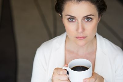 Benarkah Minum Kopi Bikin Jerawat? Simak Penjelasannya