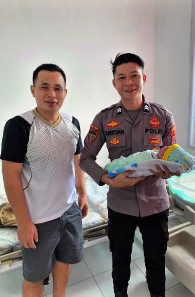 Briptu Kristian Tunjukkan Aksi Kemanusiaan, Antar Ibu Bersalin Hingga Bayi Lahir Selamat