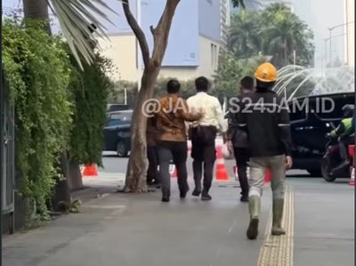 Alphard Viral Cekcok dengan Sekuriti di Jakpus Ditilang, Dugaan Pakai Nopol Tak Sesuai Didalami Polisi