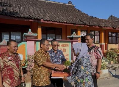 Ruang Kelas Roboh di Grobogan Buat Geger Media, Beberapa Pihak Bekerjasama Ulur Bantuan