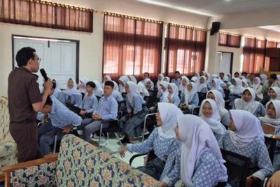 Program Jaksa Masuk Sekolah, Kejari Garut Tanamkan Kesadaran Hukum Sejak Dini