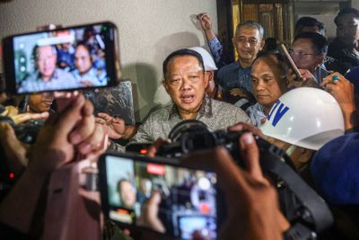 Eks Jampidsus Febrie Adriansyah Resmi Ditahan, Ini Alasan Tak Pakai Rompi Tahanan Semalam