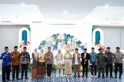 31 Pasangan Ikuti Nikah Massal Begawi Cinta Lampung