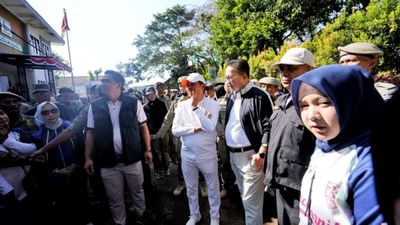 Pemprov Jabar Siapkan Kebijakan Wajib Pilah Sampah untuk Siswa SMA dan SMK
