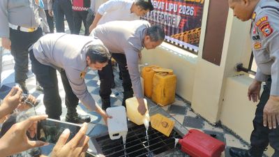 Polres Parepare Sita 100 Liter Miras Tradisional Ballo Selama Operasi Pekat Lipu 2026