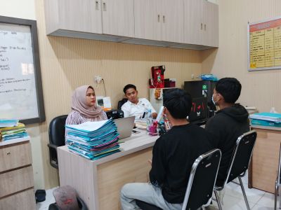 Pelajar SMK Negeri di Jember Diduga Dikeroyok Lima Pemuda Usai Saling Ejek Saat Live TikTok, Lima Orang Diamankan Polisi