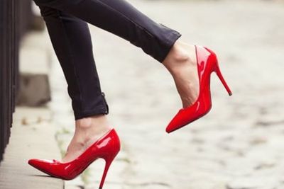 Ini Beberapa Tips Untuk Mengatasi Nyeri Kaki Usai Pakai High Heels