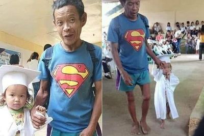 Hadiri Wisuda Putrinya Tanpa Sandal, Aksi Ayah Ini Bikin Terharu