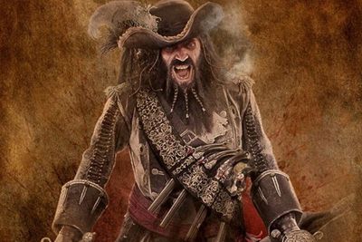 Edward Teach Bajak Laut Kejam Dengan Keragaman Senjatanya