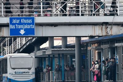 Layanan Transjakarta Tetap Dapat Digunakan Masyarakat Ibukota