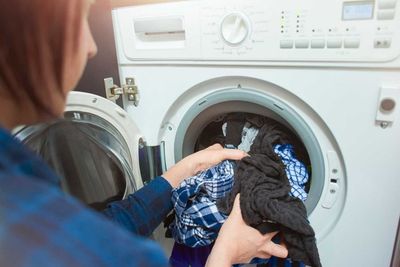 Tujuh Jenis Pakaian Ini Jangan di Cuci dengan Mesin Cuci