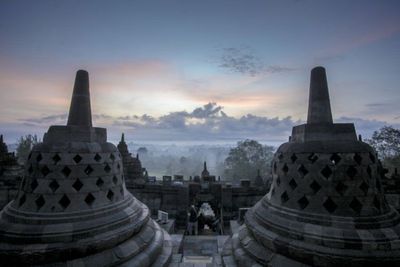 7 Candi Terbesar di Dunia dengan Bangunan Unik yang Sering Dikunjungi Wisatawan Lokal hingga Mancanegara