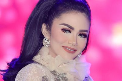 Ternyata Krisdayanti Pernah Suntik DNA Salmon Ke Tubuhnya