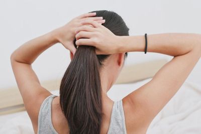Ternyata Rambut Rontok Bisa Diatasi dengan Pijatan Kulit Kepala