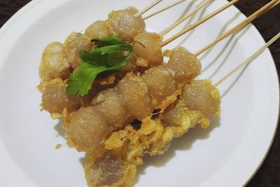 Ngemil Asyik Sate Bakso Aci Goreng Telur yang Mantul!