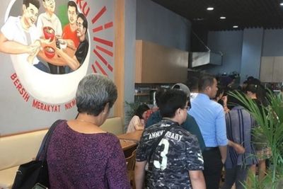 Garuda Batasi Berfoto, Resto Kaesang Bolehkan Selfie Sepuasnya