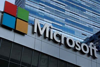 Microsoft Beri Suntikan Dana Kepada OpenAI Sebesar Rp 13,9 Triliun
