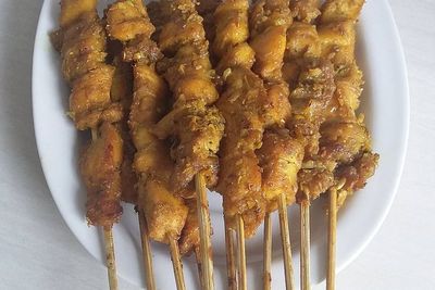 Mencoba Resep Sate Ayam Bumbu Kuning, Bikin Nagih Banget