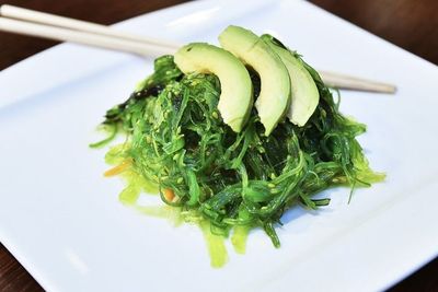Benarkah Makan Rumput Laut Bikin Tubuh Lebih Sehat?