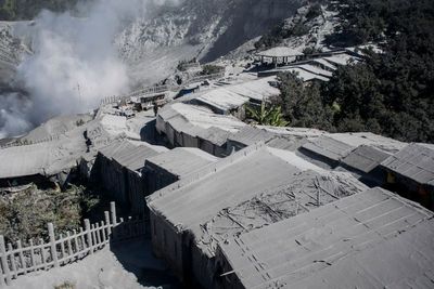 Pasca Erupsi Gunung Tangkuban Parahu, Bau Belerang Masih Menyengat