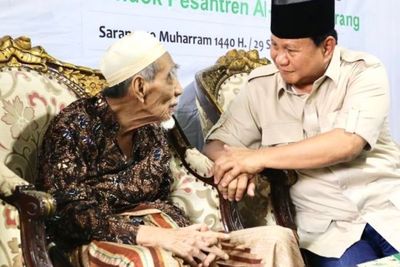 Pesan Mbah Moen yang Selalu Dikenang Prabowo