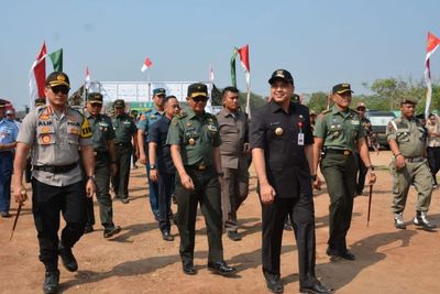 Kasdam Jaya Tutup TMMD 105 Di Kronjo