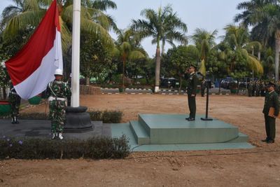 Kasrem 051 Wijayakarta Pimpin Upacara HUT RI Di Cikarang