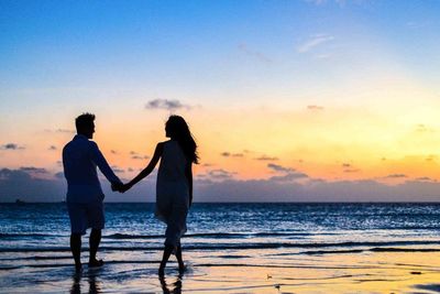 Jangan Menyesal Memperjuangkan Cinta yang Salah!