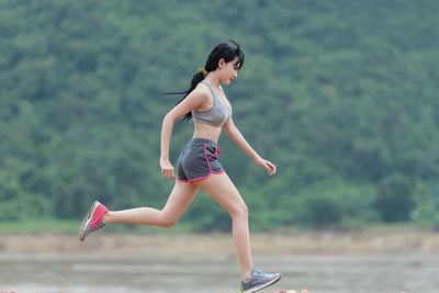 Kamu Suka Olahraga Lari? Ini Tiga Mitos yang Harus Kamu Ketahui