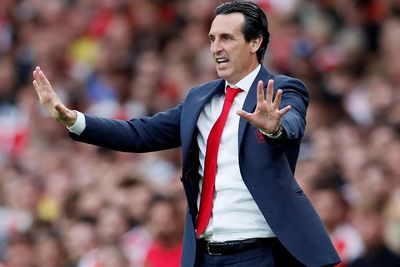 Emery Pasang Badan Untuk Xhaka dan Sokratis