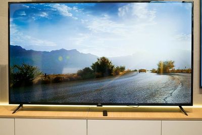 Redmi Luncurkan Smart TV Murahnya Dengan Ukuran Sebesar 70 Inci