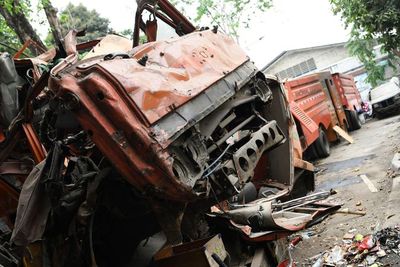 Bangkai Truk Sampah Pemprov DKI Tutup Akses Jalan di Cempaka Putih