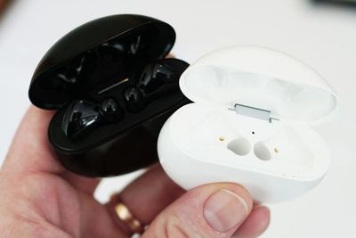 Huawei Umumkan Pesaing Berat Apple AirPods Yang Bernama FreeBuds 3
