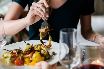 Sering Telat Makan Berdampak Buruk Bagi Kesehatan, Ini Penjelasannya 