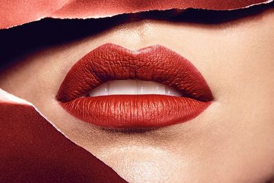 Dua Rekomendasi Lip Tint Lokal Ini Bisa Kamu Coba