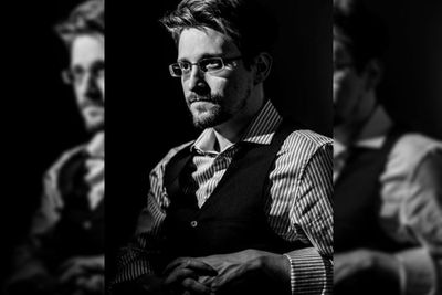 Edwar Snowden Menjadi Buronan Setelah Membocorkan Rahasia Program NSA