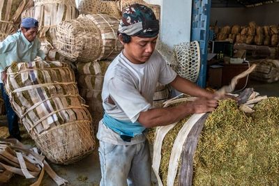 Moeldoko Minta Petani Tembakau Terima Kenaikan Cukai Rokok