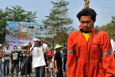 MAPALA Se-Indonesia Protes Pencemaran Sungai Ciujung