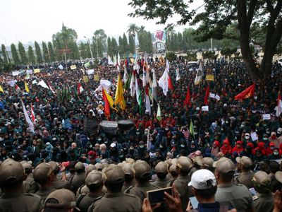 Ada Demo Mahasiswa Tolak PPN 12 Persen di Patung Kuda, Ratusan Personel Dikerahkan